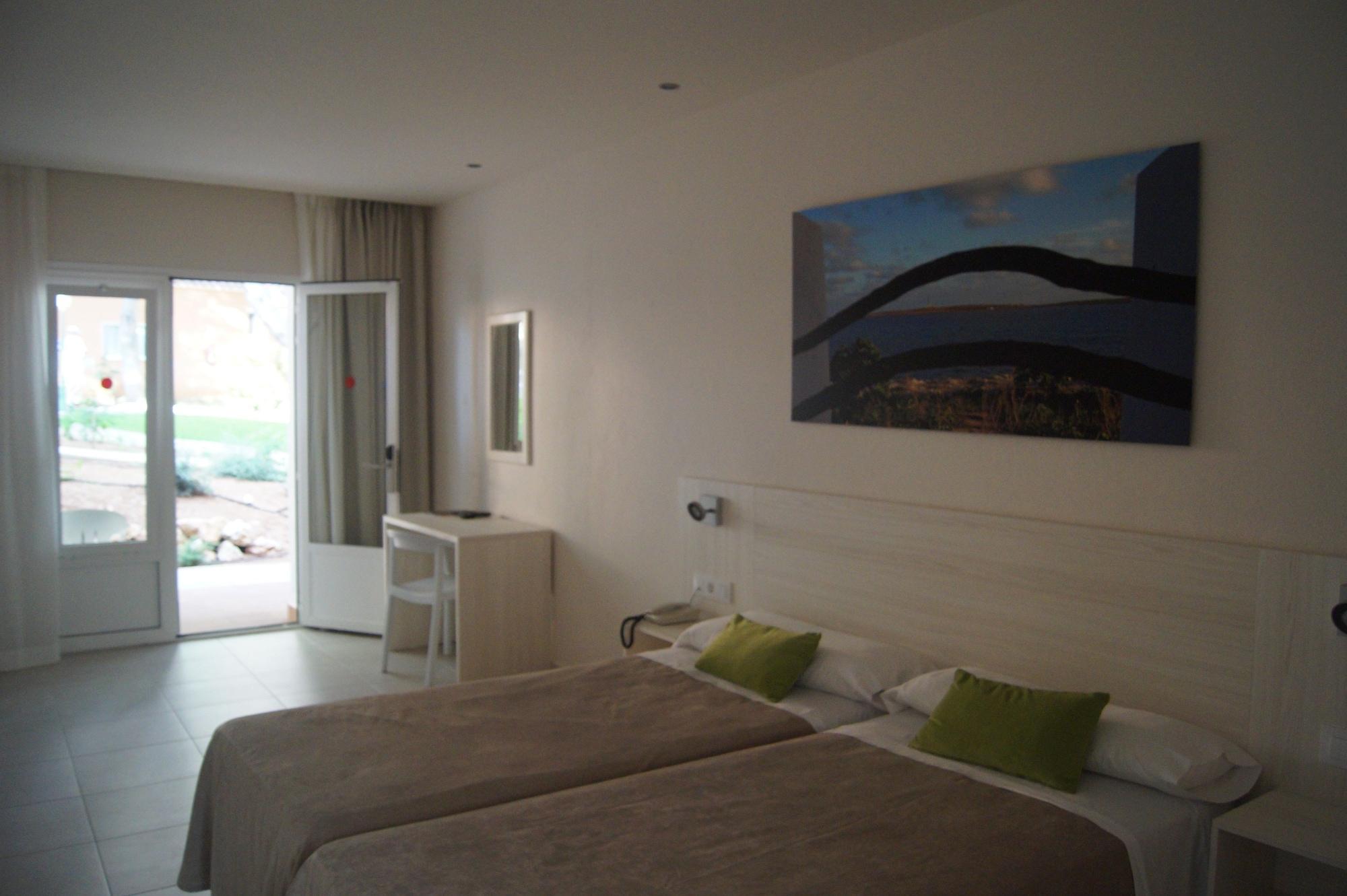 Hotel Xaloc Playa ปุนตาพริมา ภายนอก รูปภาพ